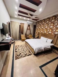 MadCrew Guest House - Islamabad - 7