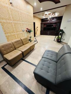 MadCrew Guest House - Islamabad - 1