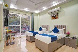 Hotel Durbar By Vardaan Residency - Gurgaon - 1