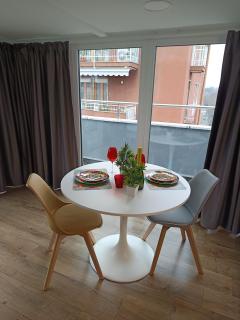 Sky View apartment with Swimming pool, AC, Wifi, M2 - Milan - 0