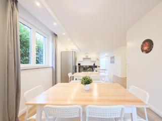 RAJ Living - 6 Zimmer Haus - große Küche - Garten - Parkplatz - 25min Messe DUS - Düsseldorf - 3
