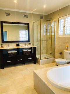 Coral Tides -18 sleeper Beach house - Port Shepstone - 3