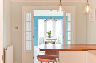 Princes Esplanade-Luxury Beachfront House with Balcony a stone throw from Gurnard Beach - 1