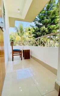 JM Suites Prasanti Hotel - Helāpākari - 6