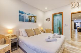 Beautiful 3BR designer home with WIFI, AC and Balcony - 7