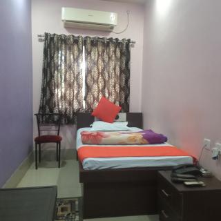 SUBHAM LODGE AnD RESTAURANT - 4
