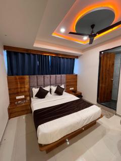 hotel r k VILLA - Ahmedabad - 1