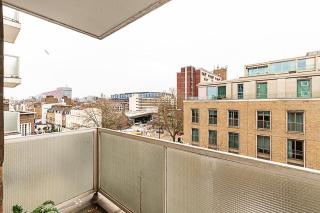 Comfy 2-Bedroom Apartment with Balcony - Londra - 4