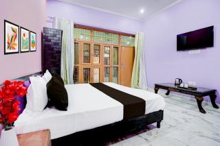 Hotel O Darjling - Noida - 0
