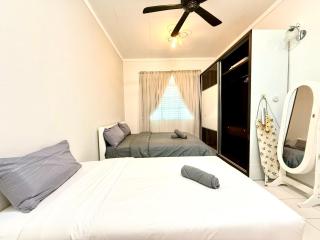 Austin Premium Suite Corner at Seri Austin by Maco Home - 8