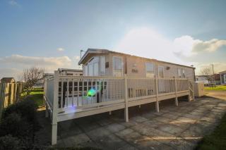 Luxury Caravan Boasting Sea Views Of Scratby Beach In Norfolk Ref 50009Oc - Great Yarmouth - 0