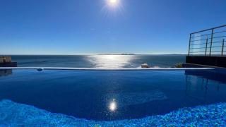 Preciosa casa con piscina desbordante y vistas al mar - Roses - 0