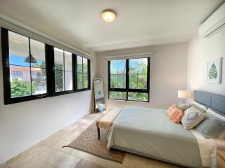 Casa Blanca 2nd floor Apt near the Beach - 4