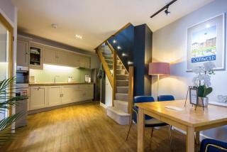 Swift Host - The Folly - 1 Bedroom - Courtyard Garden - 6