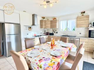 Villa Les Lauriers -3 Chambres, Climatisation, Terrasse, Jardin, BBQ & Plancha- SUDSEJOURCONCIERGERIE - Elne - 2