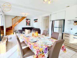Villa Les Lauriers -3 Chambres, Climatisation, Terrasse, Jardin, BBQ & Plancha- SUDSEJOURCONCIERGERIE - 1