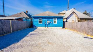 Bright and Cozy Home- Downtown Indianapolis - 3