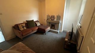 Double Bed - Fast WiFi - Free Parking - 1 Bedroom in 4 Bedroom House PS2 - 8