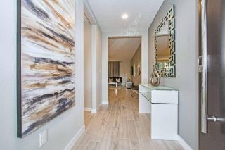 Beautiful 4BD home Themed Pool and Grill 4417 - 4