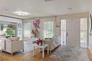 Minutes to boat ramps and beach and private pool! - Crystal River - 6