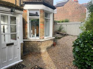 Charming cottage 10 mins from central london - Londra - 4