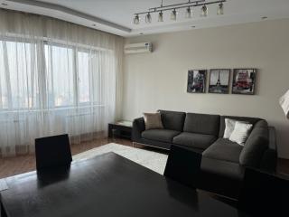 Samal DeLuxe Apartments, Dostyk Ave - Alma-Ata - 2