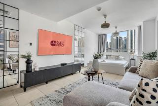 GuestReady - Elegant studio in JLT - 0
