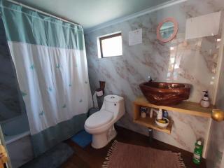 casa familiar Roxana con habitaciones individuales privacidad total - Puerto Montt - 1