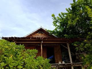 Black Coral Raja Ampat Homestay - - 9