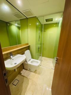 URBAN COZY HOME at SkySuites Near KLCC Complimentary Breakfast - 2