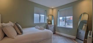 Upgraded Loft Style Duplex at Rathmines Village - Dublin - 3