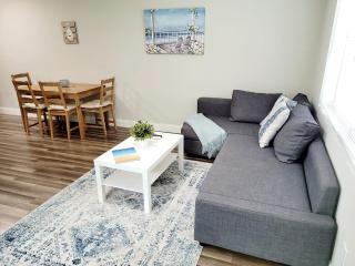 Special Price 1 Bedroom Apt 305 3 mi to beach! - 8