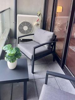 Modern Cozy Vibes in the Centre of Richmond - 8