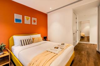 Radiant 2BDR Apt with Balcony in luxury building - Londra - 1