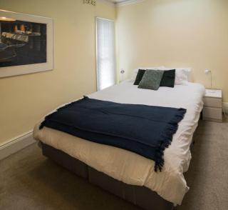 Bright Home with Garden and Relaxing Spa Bath - Melbourne - 3