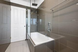 Central to Everything Spacious 1 Bedroom Apartment - 4