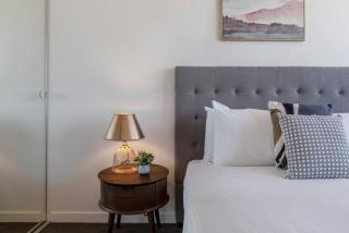 Panoramic views in the heart of Richmond, 2 BRs - 1