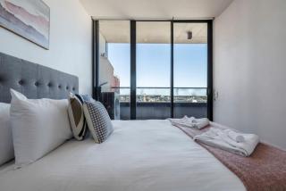 Panoramic views in the heart of Richmond, 2 BRs - 1