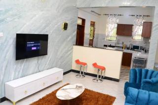 Serenity Found 2 Bed Haven with Private Balcony - Wakiso - 6