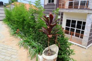 Serenity Found 2 Bed Haven with Private Balcony - Wakiso - 3
