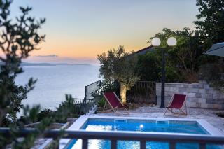 Lovely Villa With Heated Pool and Sea View for 8 Persons - Čelina - 2
