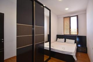 Spacious 2-Bedroom Apartment with Breathtaking City Views in the Heart of the City Center - Erevan - 6
