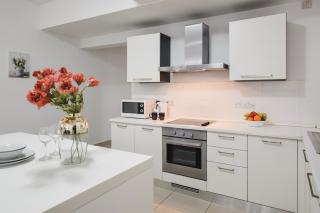 BH - Three Bedroom Apartment - Sliema - 9