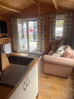 The Lodge - Penrydd - 2