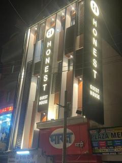 Honest Guest House - Vapi - 6