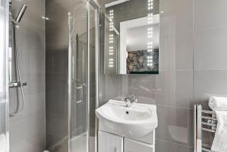 The Chaucer - Stylish City Centre Gem - Sleeps 6 - Canterbury - 2