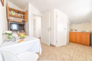 Nikol - Vodice - 6