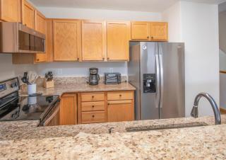 Greenbrier Townhouse #25 - 4