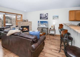 Greenbrier Townhouse #25 - 3