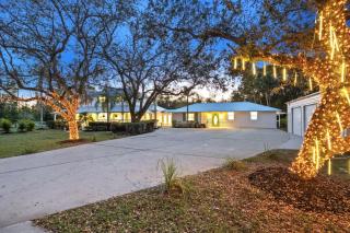 ELEGANT PRIVATE OLD SOUTH FLORIDA ESTATE NEW SLEEPS 18 TO 20 LARGE FAMILIES RETREAT WEDDINGS REUNIONS NANNY QUARTERS - Fort Myers - 2